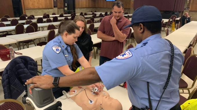 EMS Continuing Education Night focuses on new BLS skills, refreshers for others