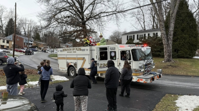 Santa Claus & Elves Visit Holiday Park Neighborhoods 2025