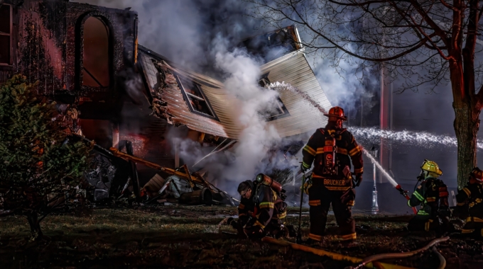 236-Engine Responded in Washington Township for Residential Structures Fire