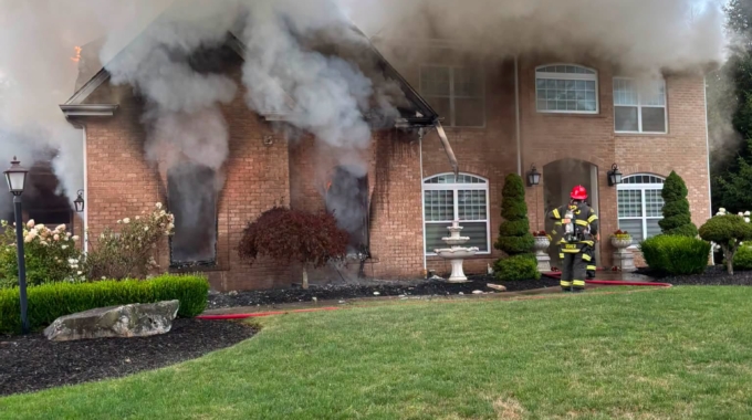 236-Engine Responded to 3-Alarm Residential Fire in Murrysville